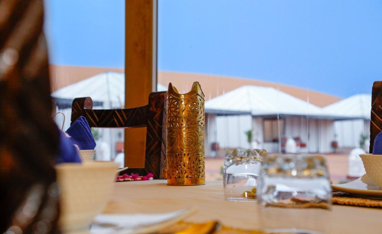 Merzouga Luxury Traditional Camp Bagian luar foto