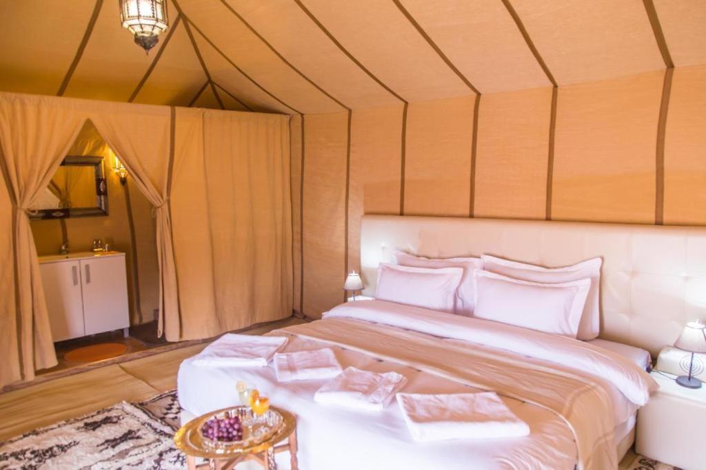 Merzouga Luxury Traditional Camp Bagian luar foto
